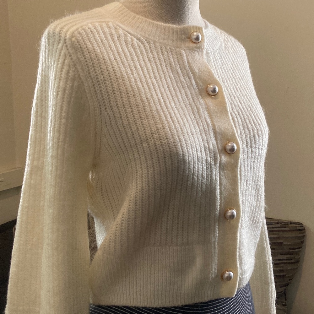 Abercrombie & Fitch Crew Neck Cream Cardigan